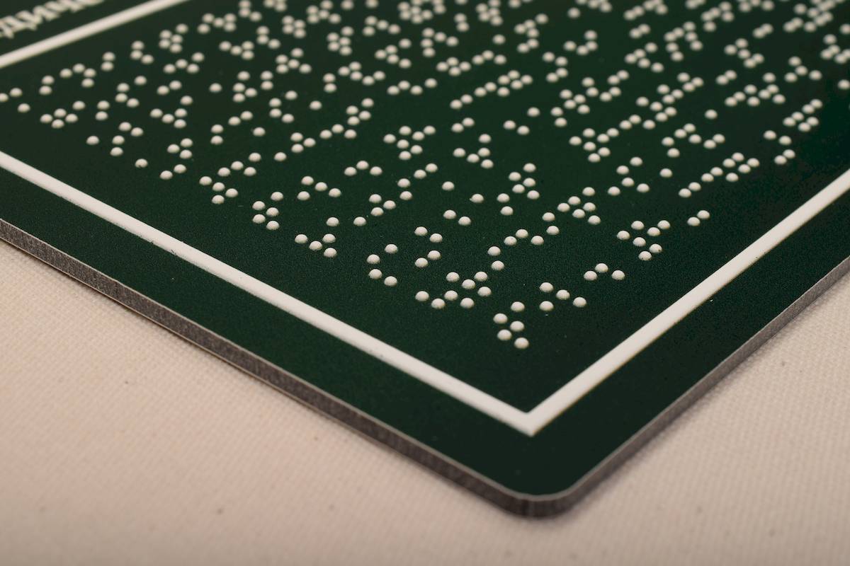 Изготовления табличек Брайля